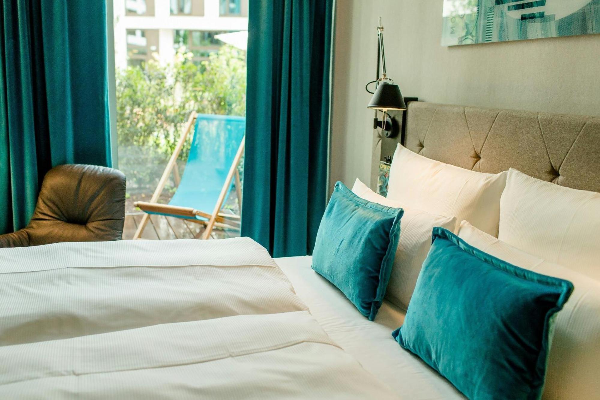 Motel One Koeln-Messe Экстерьер фото